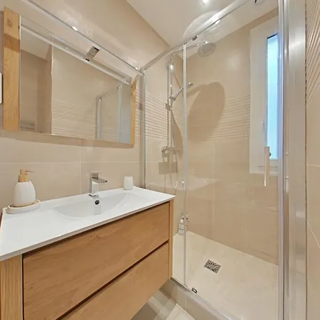شقة The Square, Paris-asnieres, Private With Bedroom And Living Asnières